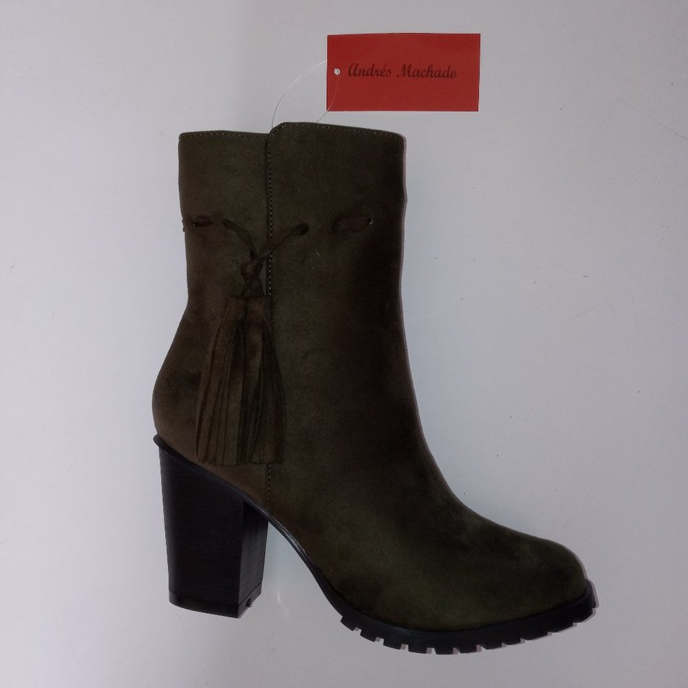 New Andres Machado tassel booties size EU 33